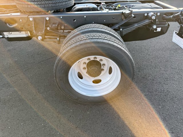 New 2026 Ford F550 2WD Regular Cab Super Duty image 16