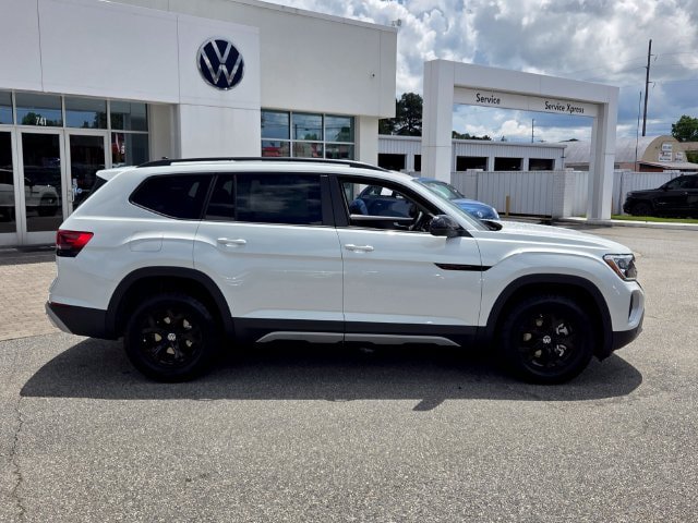 New 2026 Volkswagen Atlas Peak Edition AWD/4WD image 17