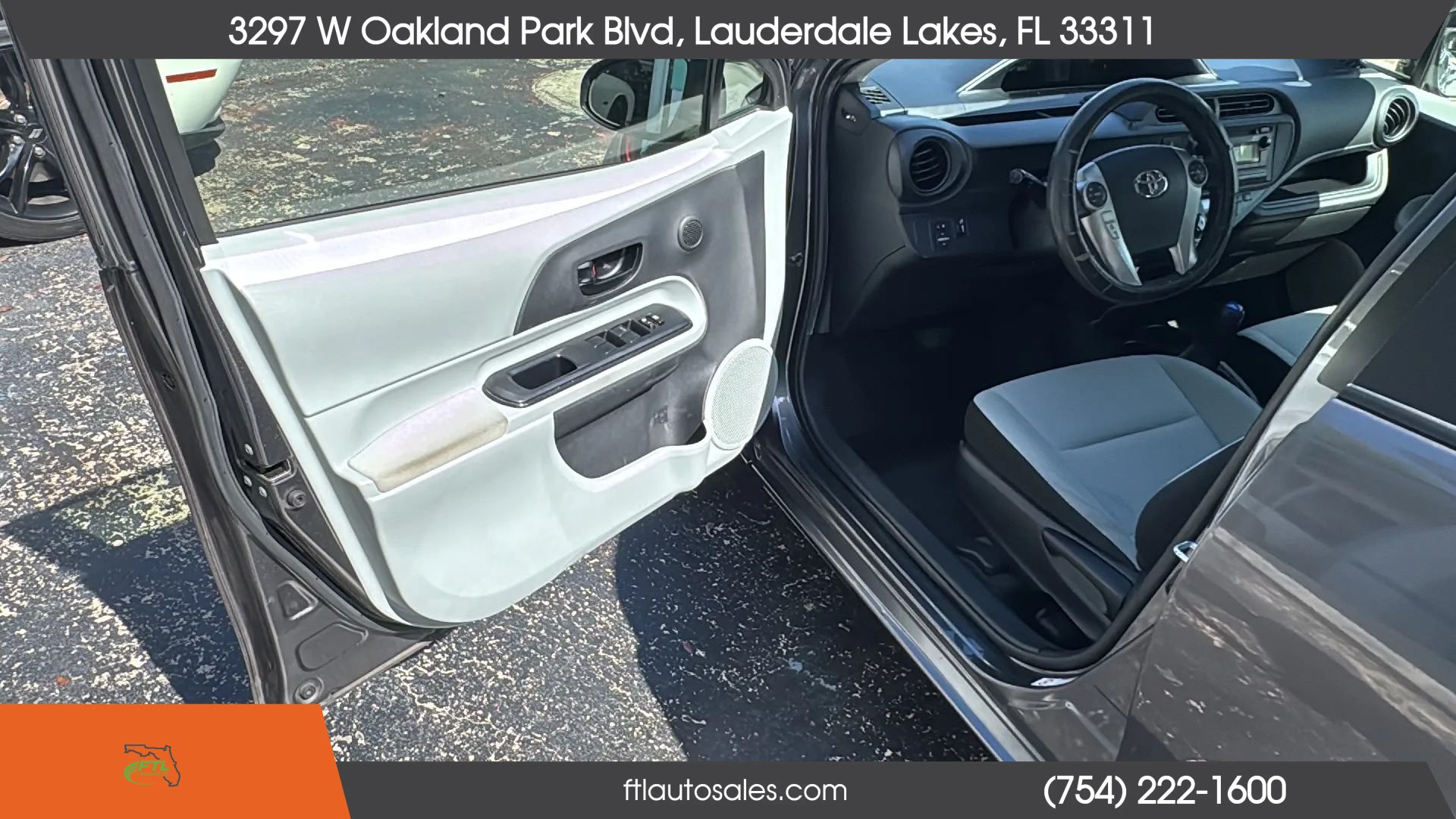 Used 2013 Toyota Prius C One FWD image 17