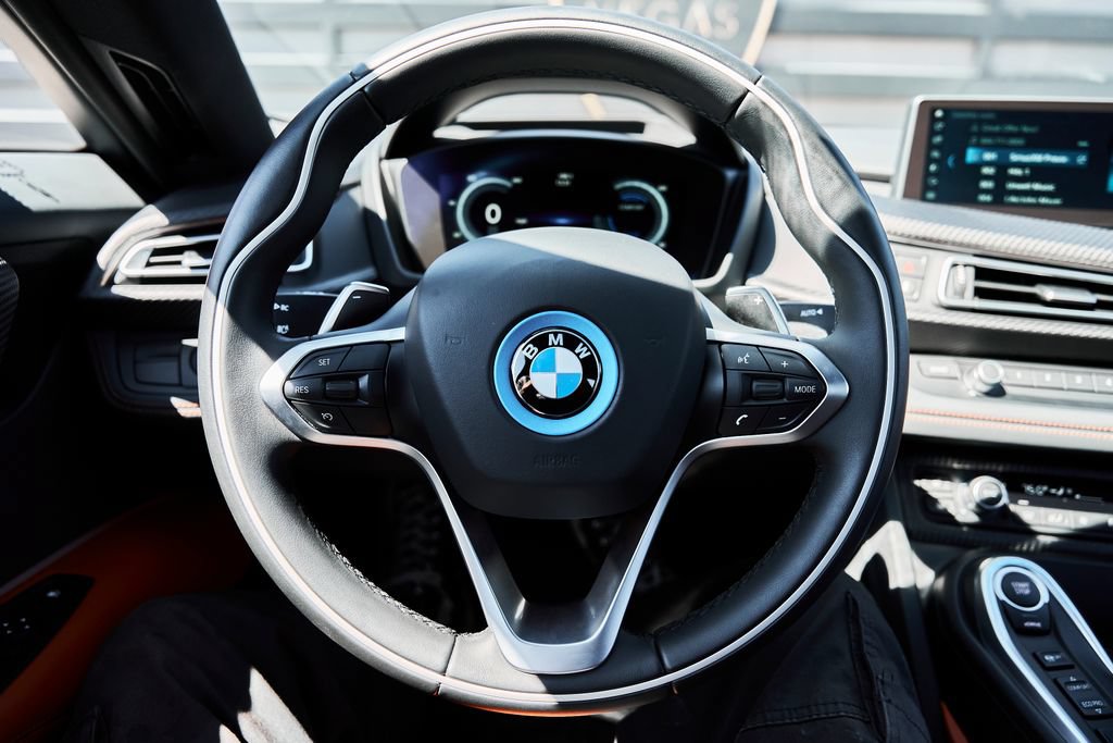 Used 2019 BMW i8 Coupe AWD/4WD image 46
