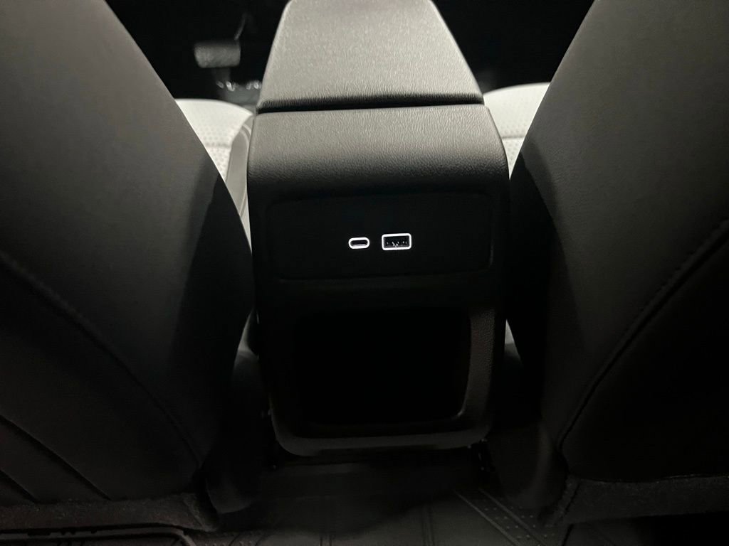 New 2026 Chevrolet Trax LT w/ LT Convenience Package FWD image 27
