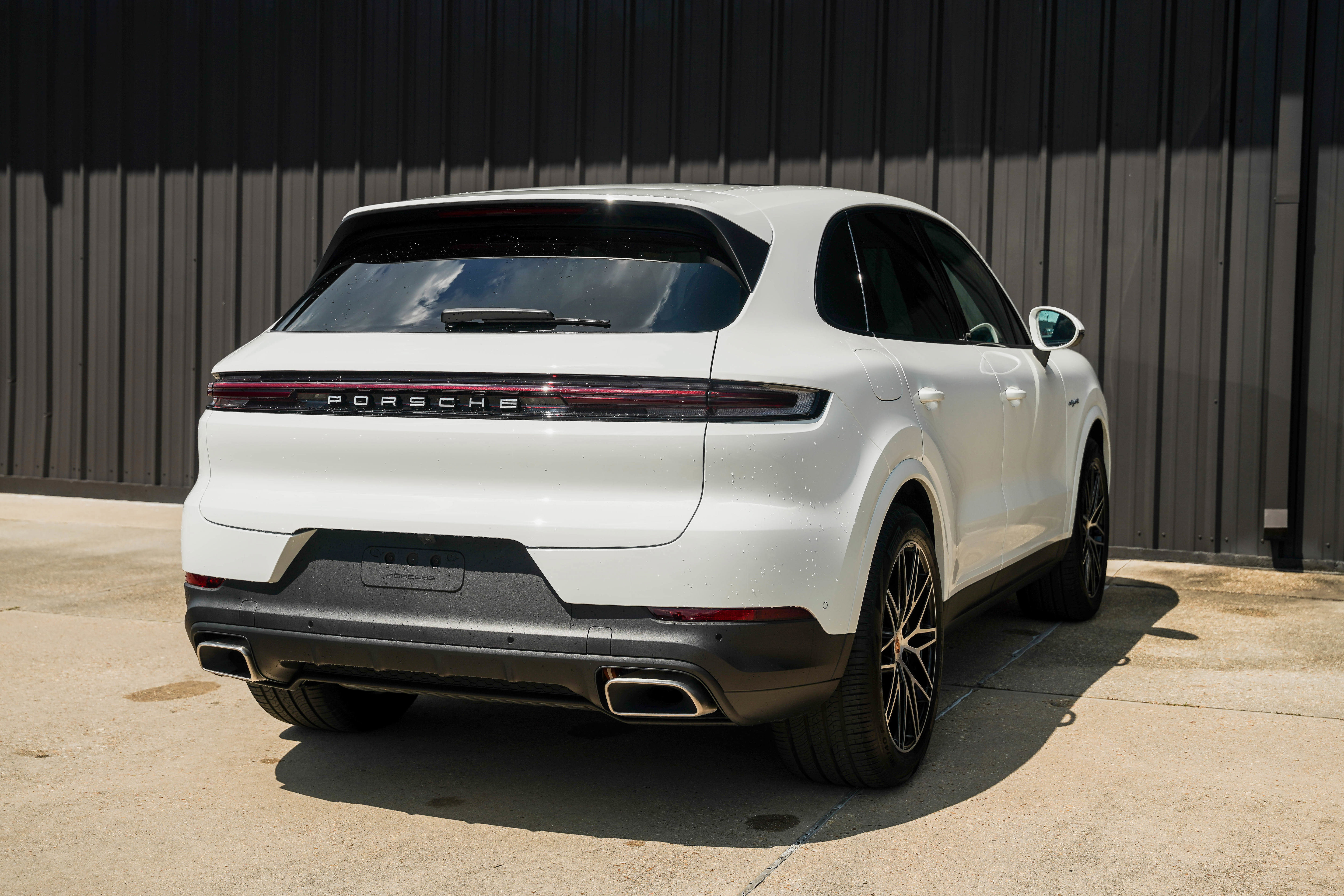 New 2026 Porsche Cayenne E-Hybrid AWD/4WD image 10