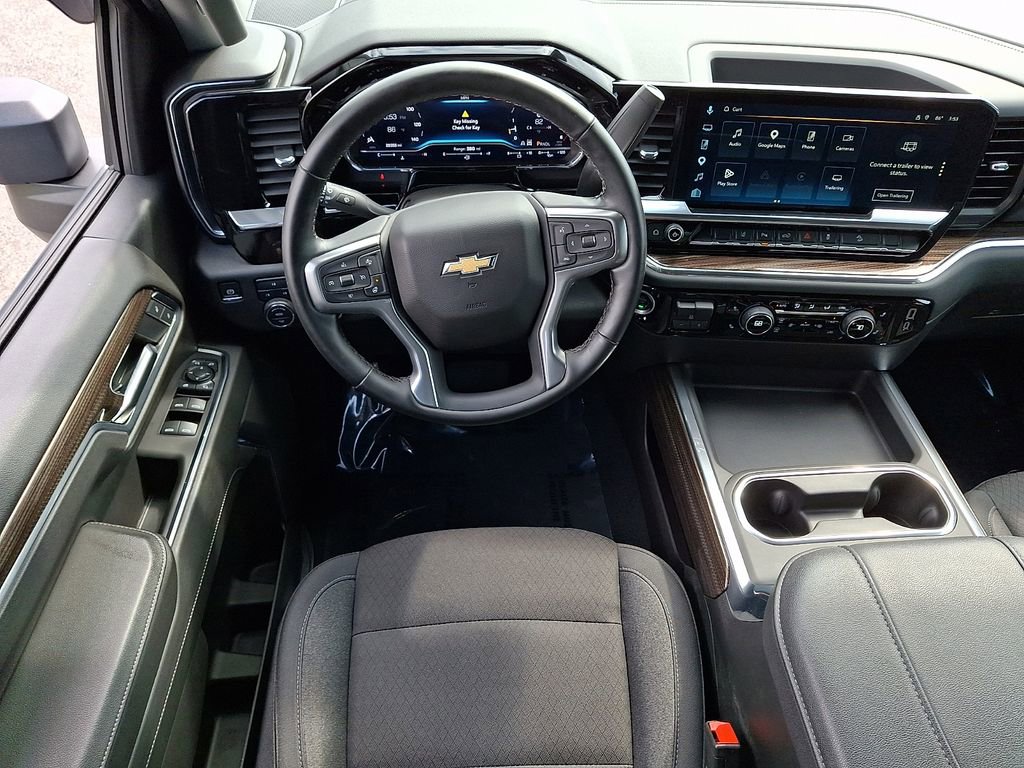 Used 2025 Chevrolet Silverado 2500 LT w/ Safety Package AWD/4WD image 11