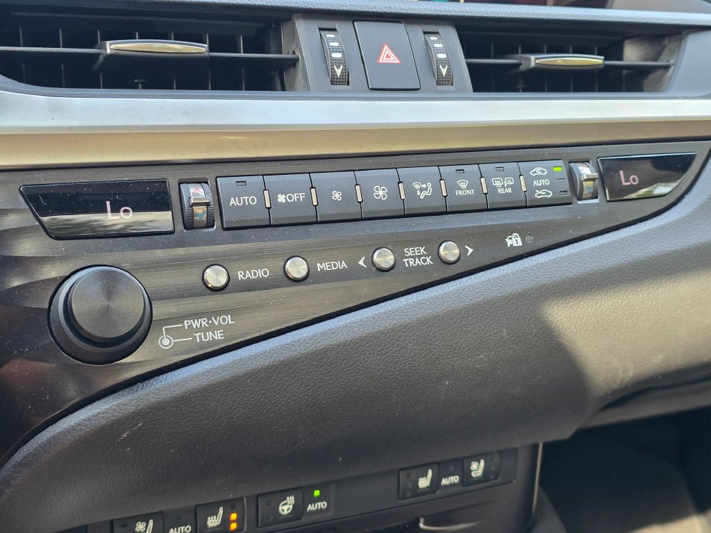Used 2019 Lexus ES 350 w/ Premium Package FWD image 20