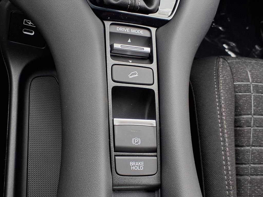 New 2026 Honda HR-V LX image 22