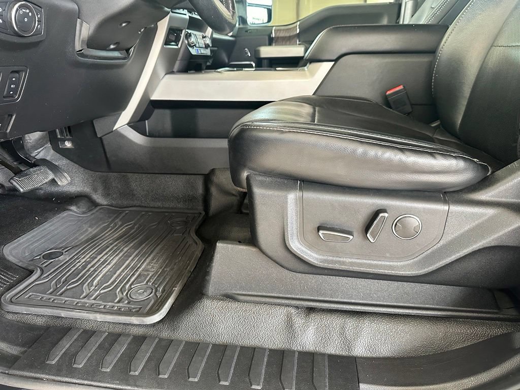Used 2019 Ford F250 Lariat w/ Lariat Ultimate Package AWD/4WD image 15
