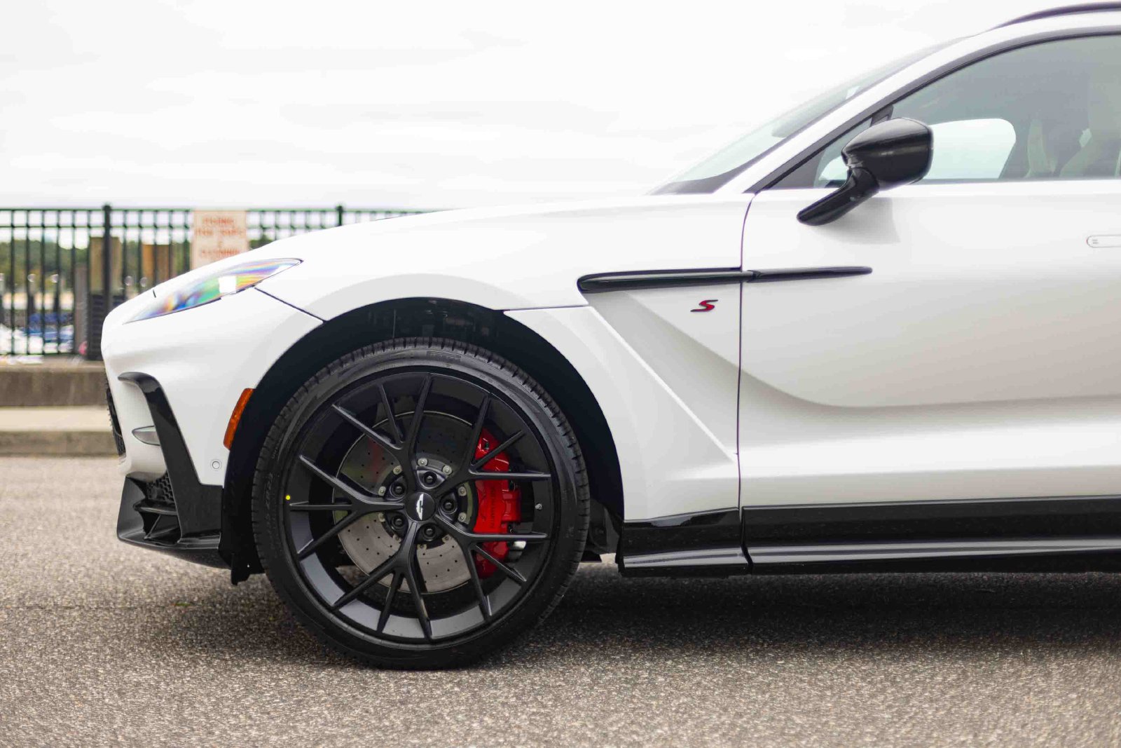New 2026 Aston Martin DBX S AWD/4WD image 4