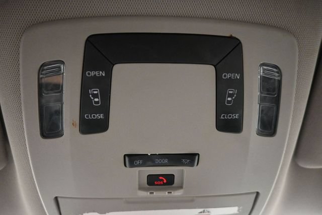 Used 2021 Toyota Sienna LE FWD image 29