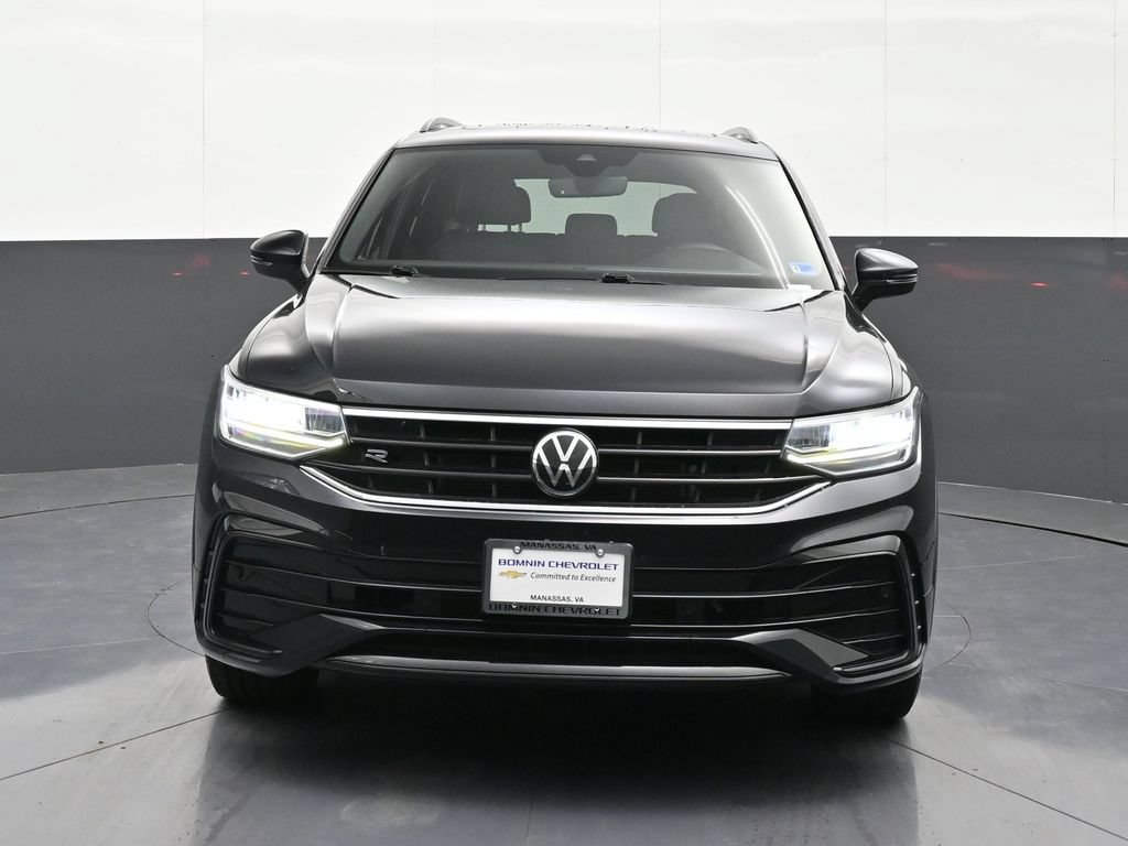 Used 2022 Volkswagen Tiguan SE R-Line FWD image 8
