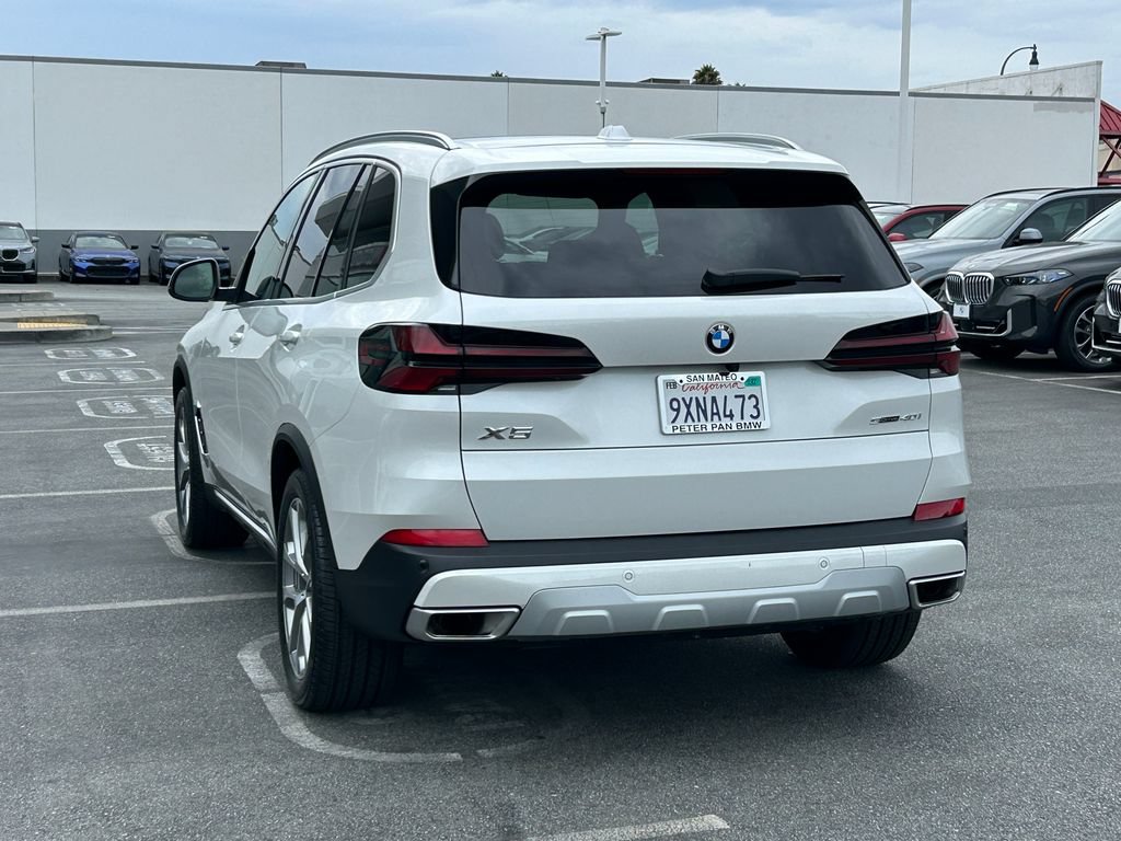 Used 2026 BMW X5 sDrive40i w/ Parking Assistance Package RWD image 3