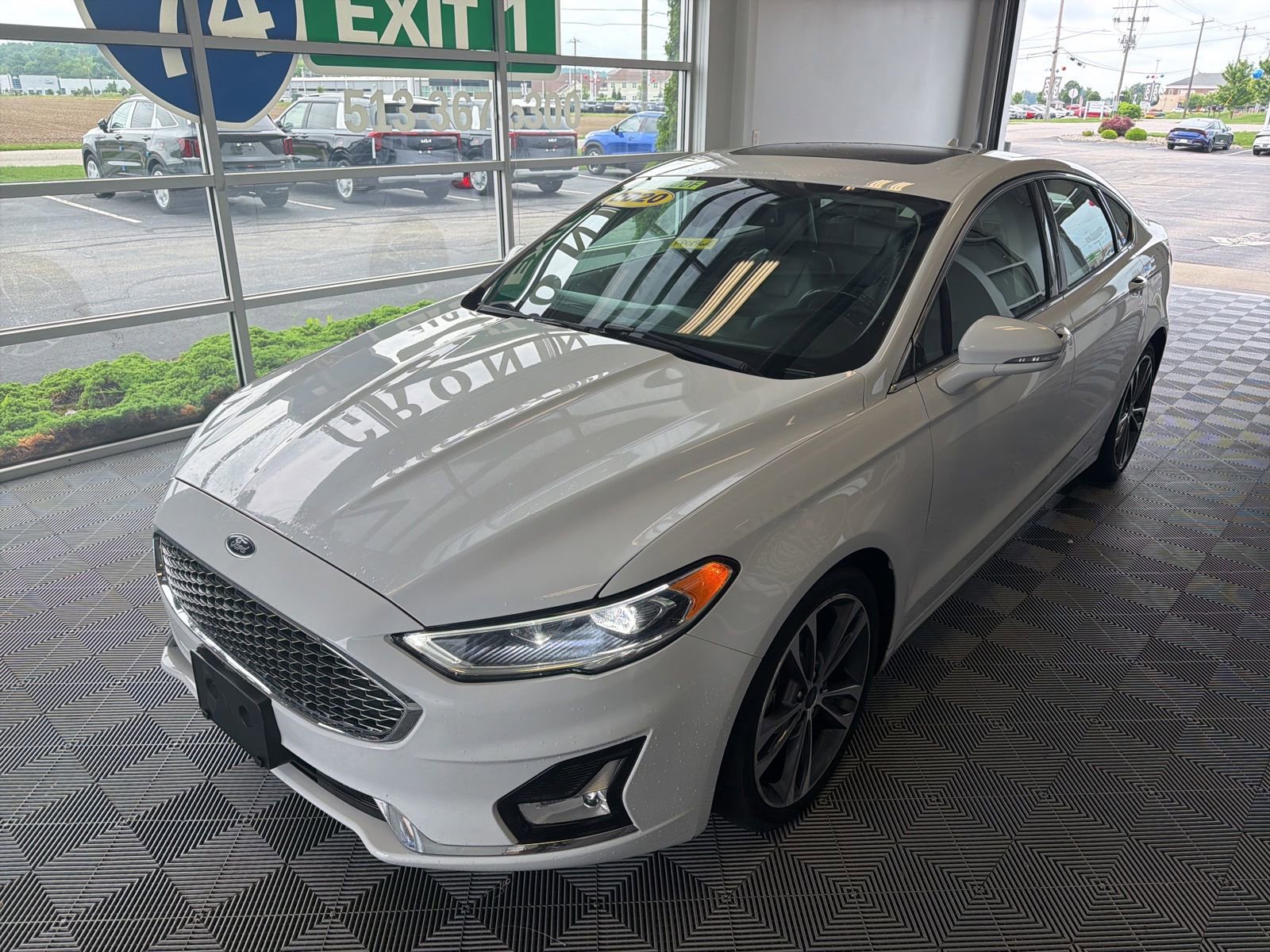 Used 2020 Ford Fusion Titanium AWD/4WD image 3