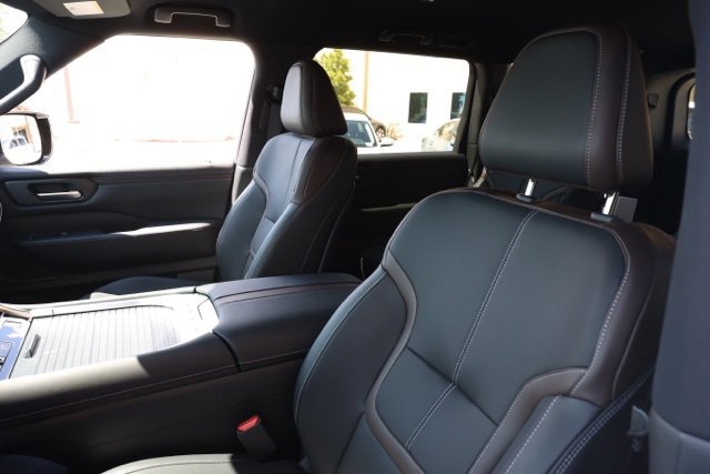 New 2026 Nissan Armada SL image 15