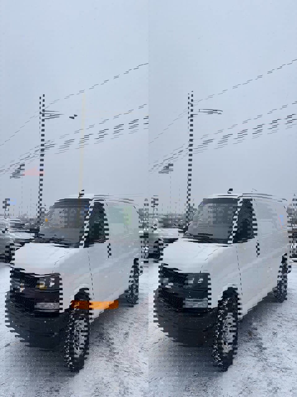 Used 2021 Chevrolet Express 2500 w/ Driver Convenience Package image 3