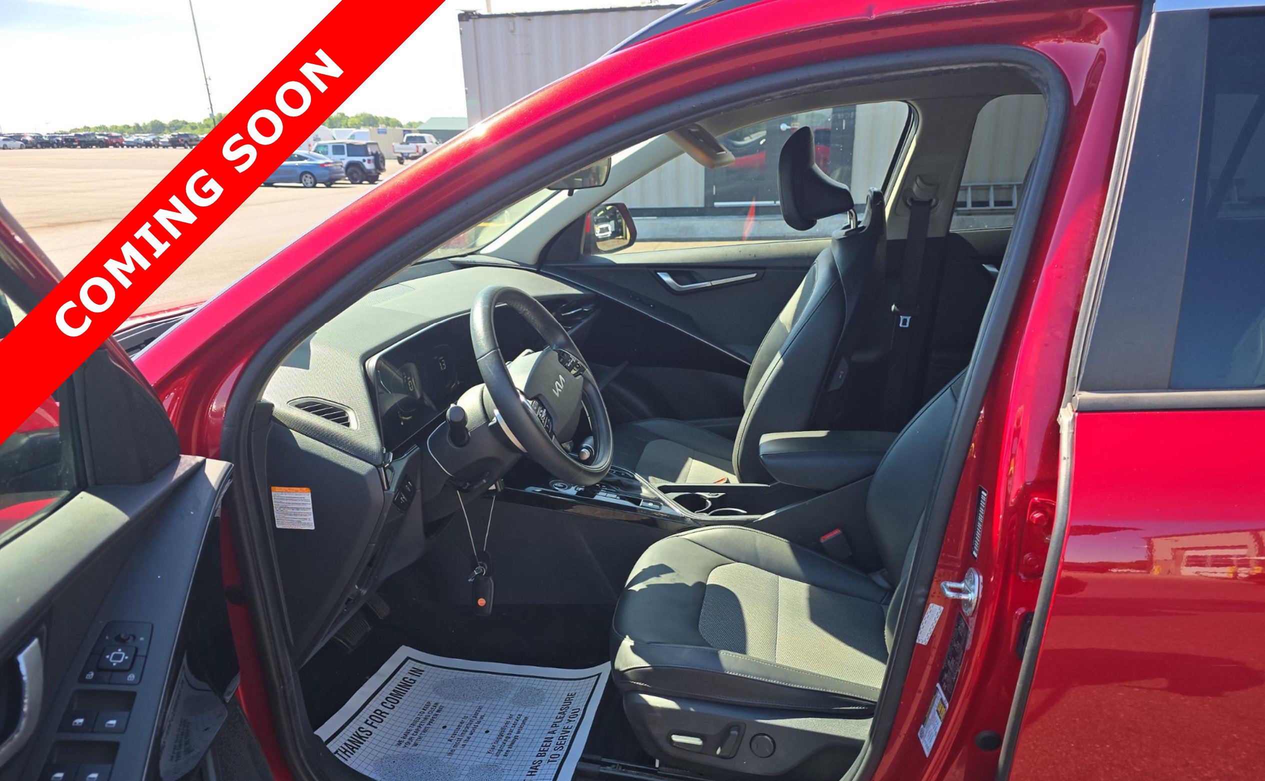 Used 2023 Kia Niro EX FWD image 5