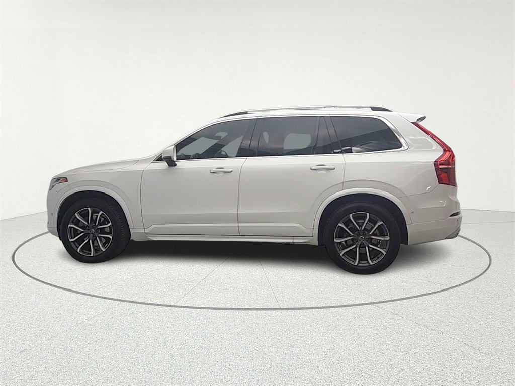 Used 2017 Volvo XC90 T6 Momentum w/ Vision Package image 4