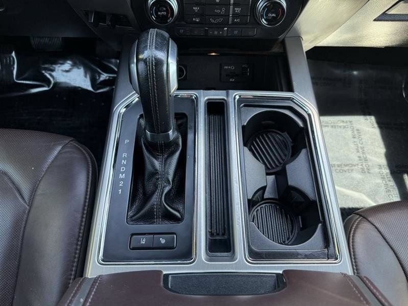 Used 2015 Ford F150 Platinum w/ Equipment Group 701A Luxury AWD/4WD image 23