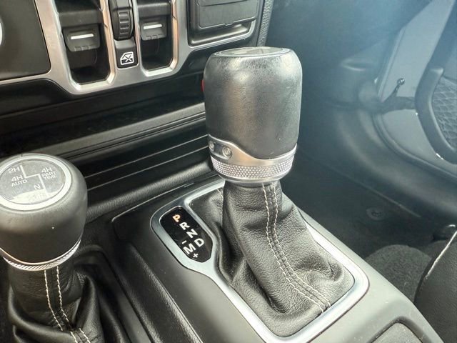 Used 2021 Jeep Wrangler Unlimited Sahara w/ Cold Weather Group image 34