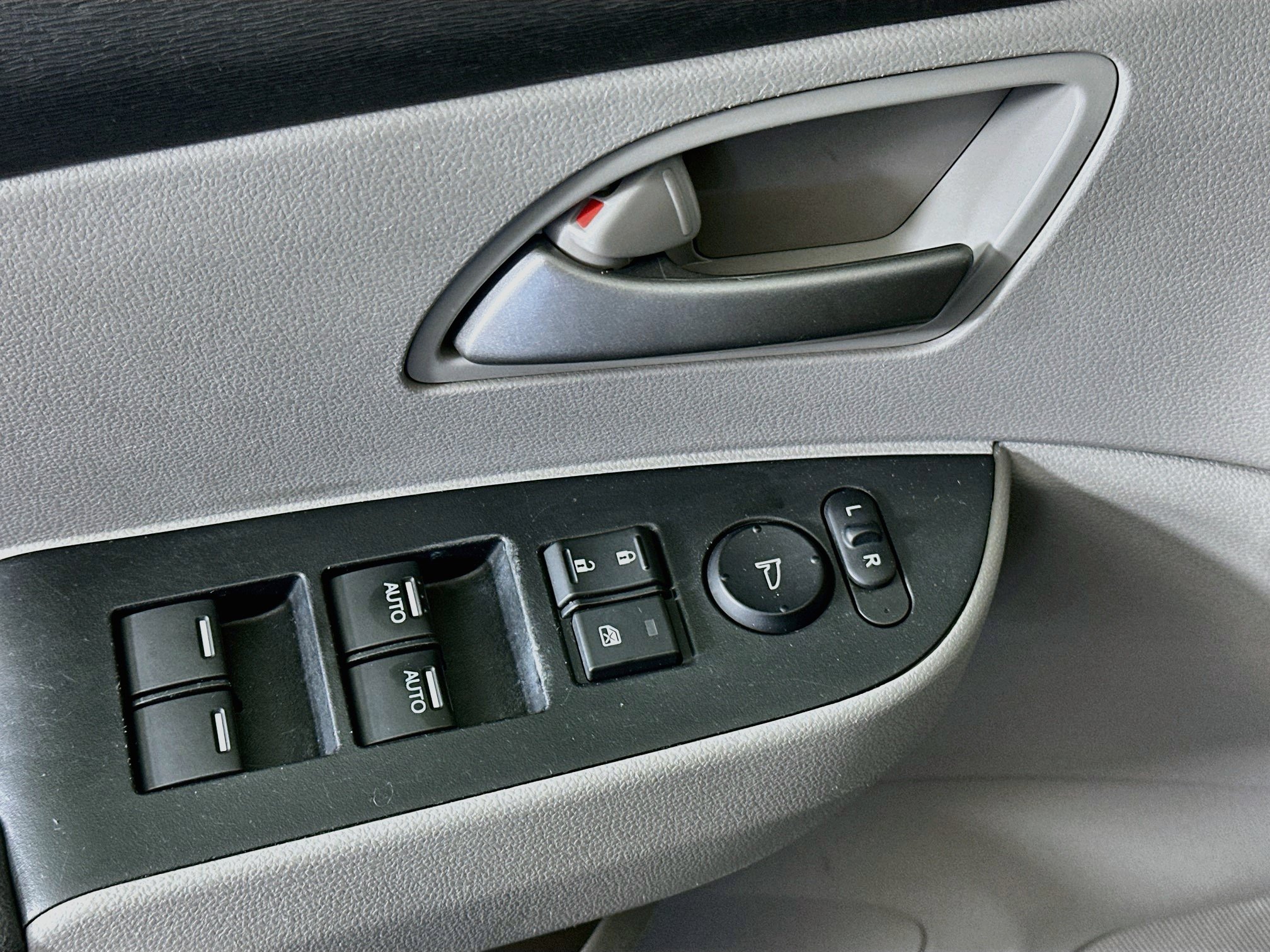 Used 2013 Honda Odyssey EX image 15