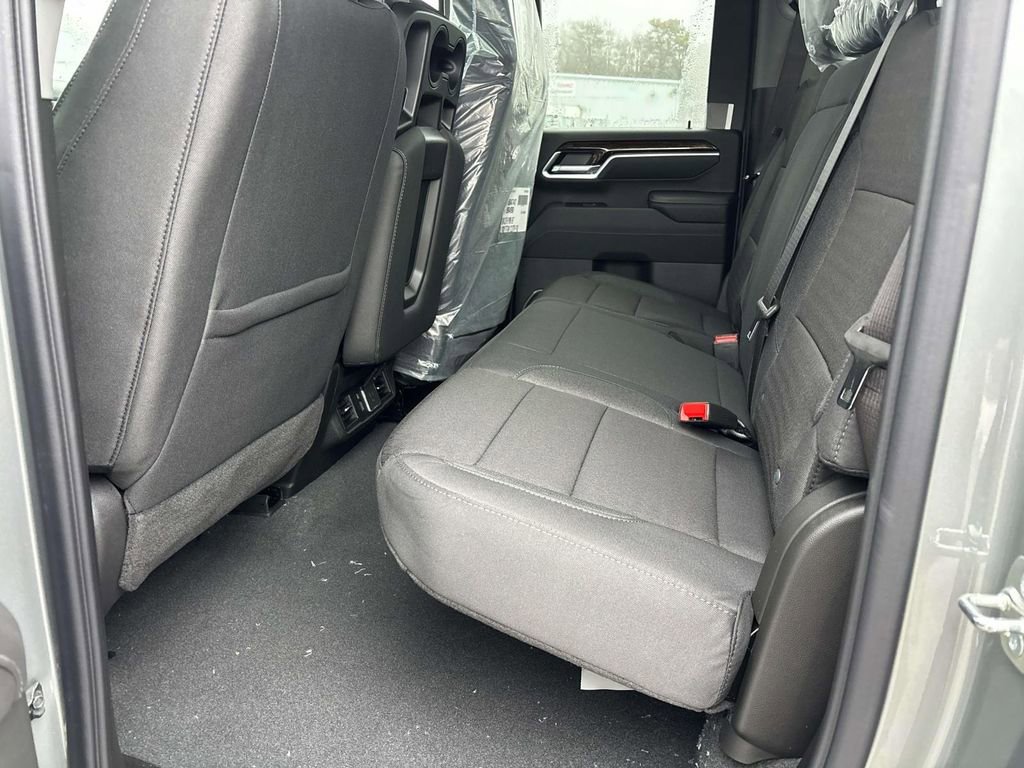 New 2026 GMC Sierra 2500 SLE w/ SLE Value Package; image 5