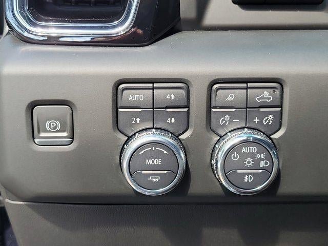Used 2024 GMC Sierra 3500 Denali Ultimate image 15