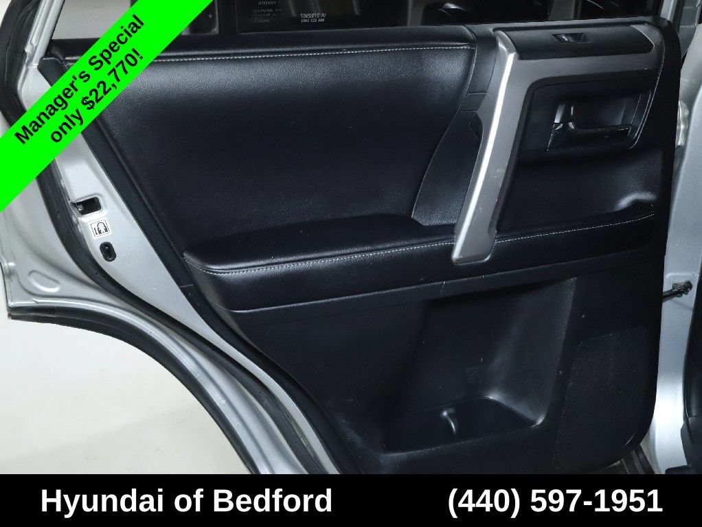Used 2016 Toyota 4Runner SR5 AWD/4WD image 14