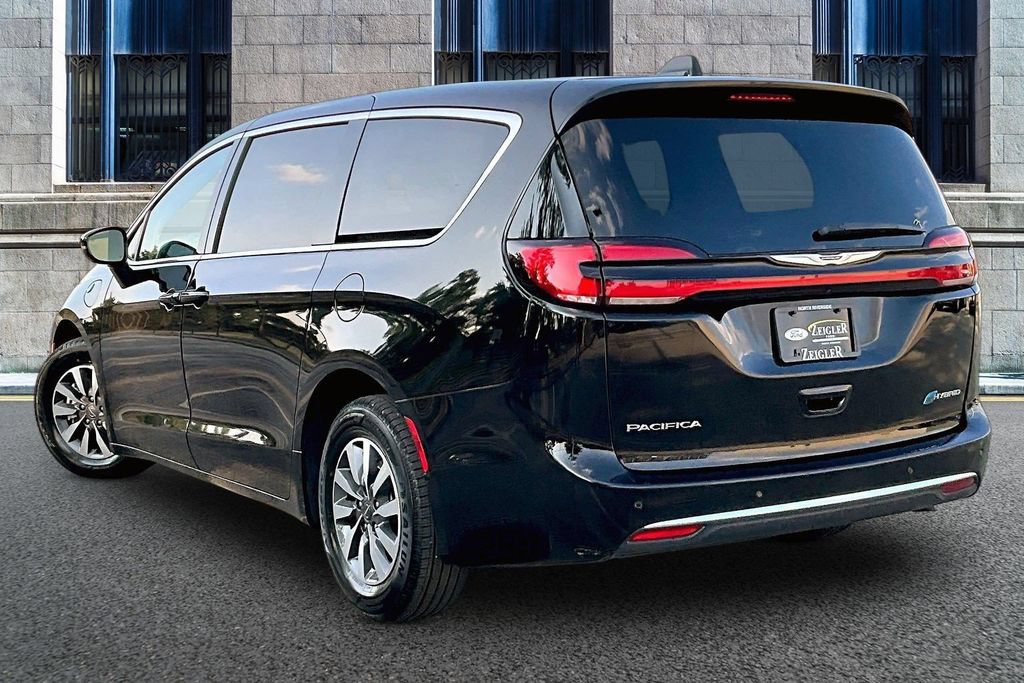 Used 2024 Chrysler Pacifica Limited FWD image 10