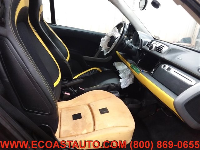 Used 2013 smart fortwo passion image 12