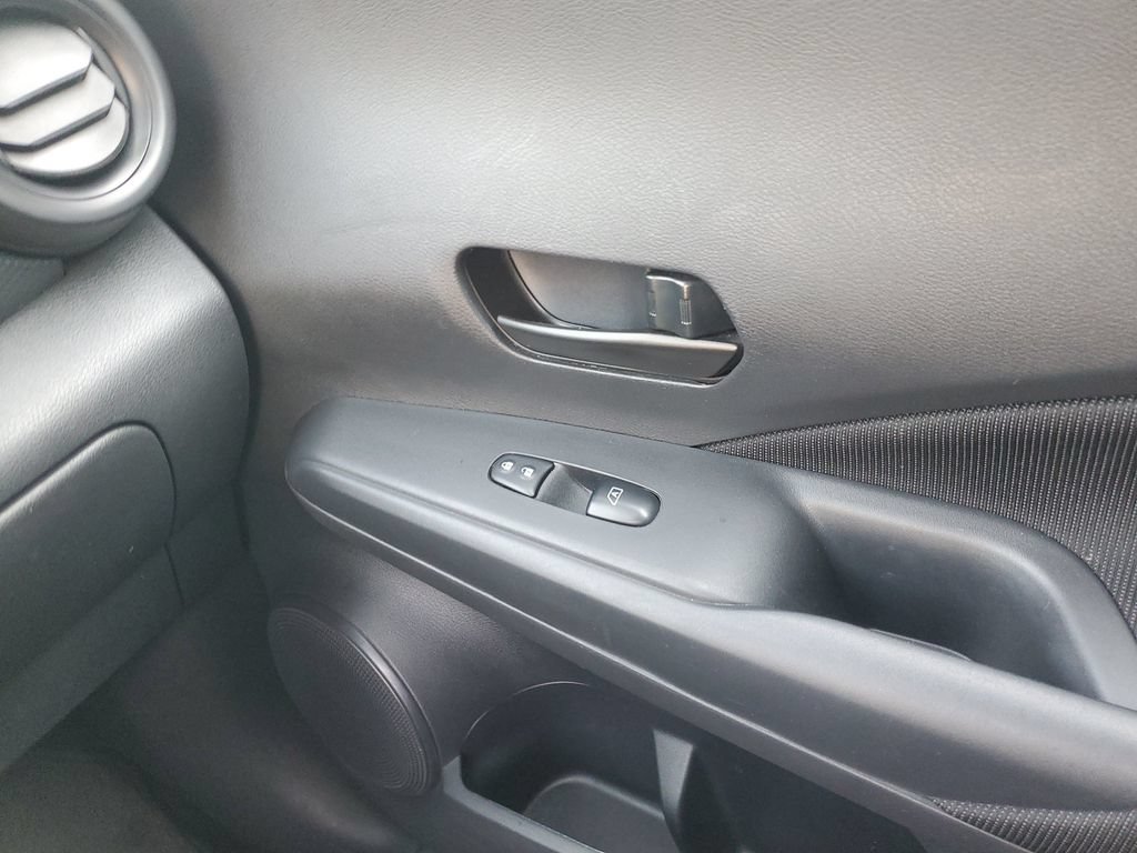 Certified 2024 Nissan Kicks S FWD image 33