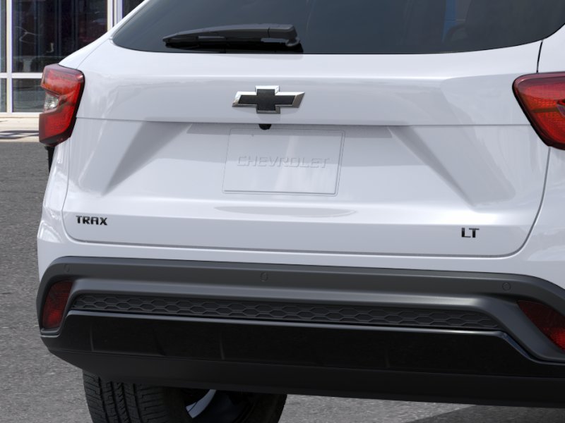New 2026 Chevrolet Trax LT w/ Sunroof Package FWD image 16