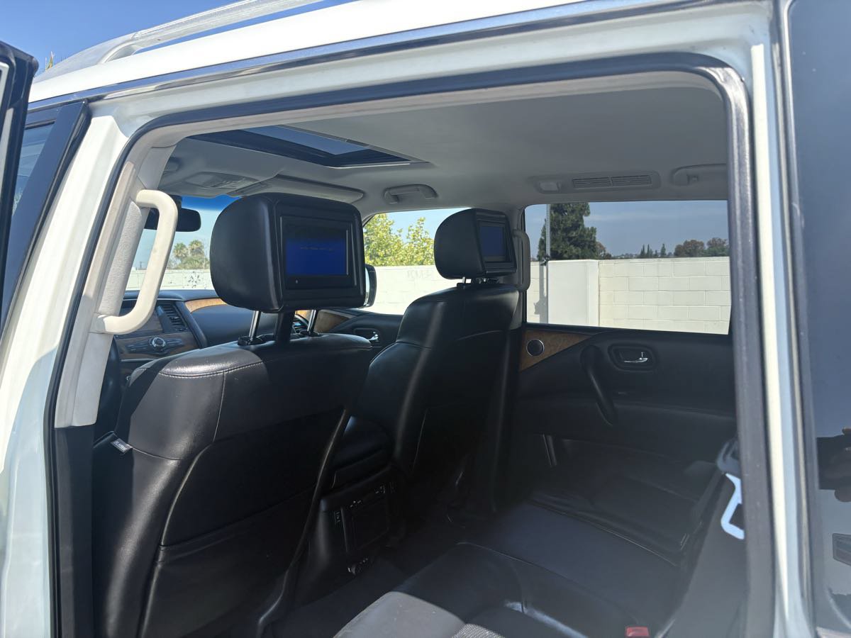 Used 2014 INFINITI QX80 2WD w/ Theater Package image 16