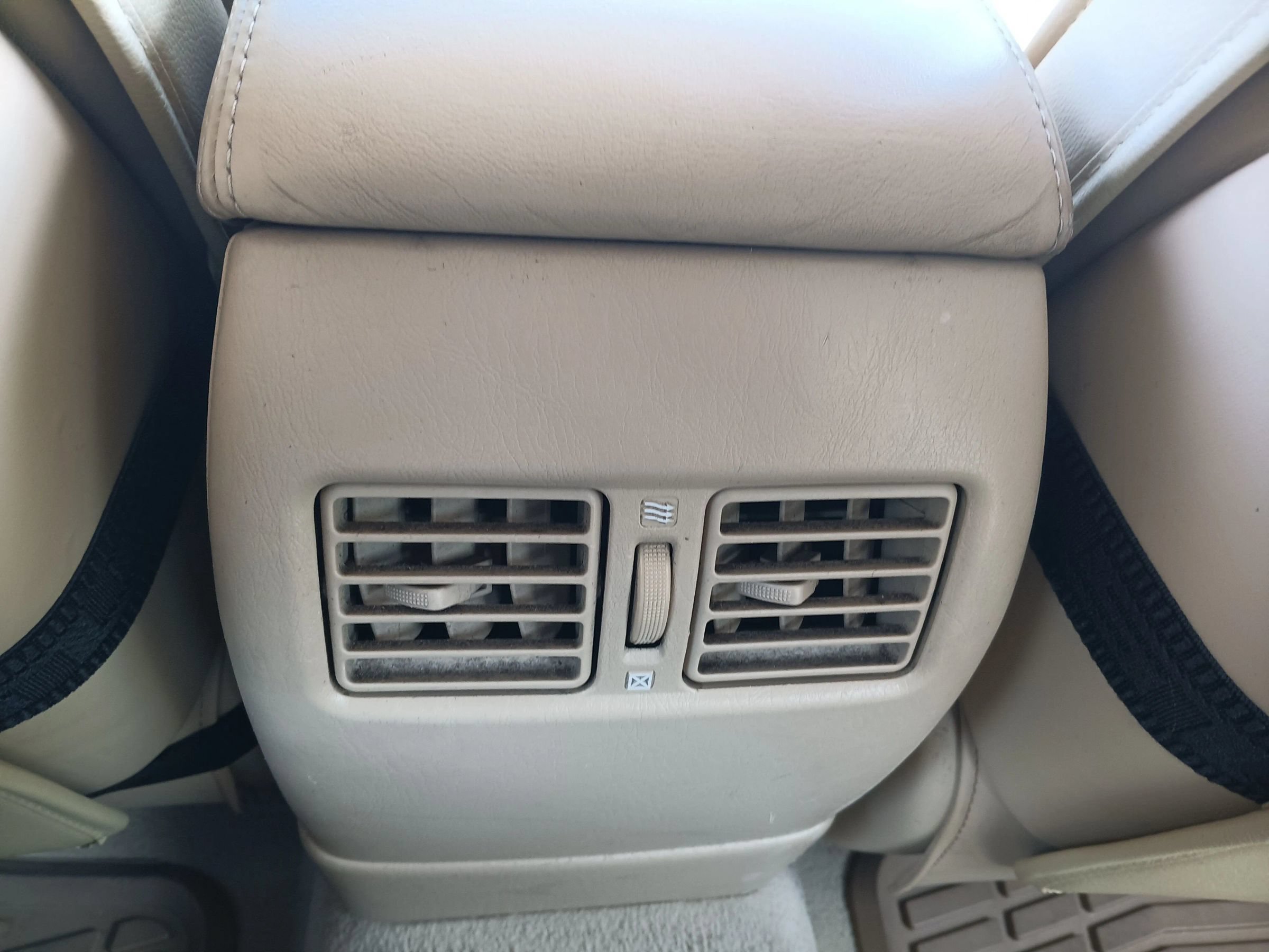 Used 2005 Lexus ES 330 FWD image 24
