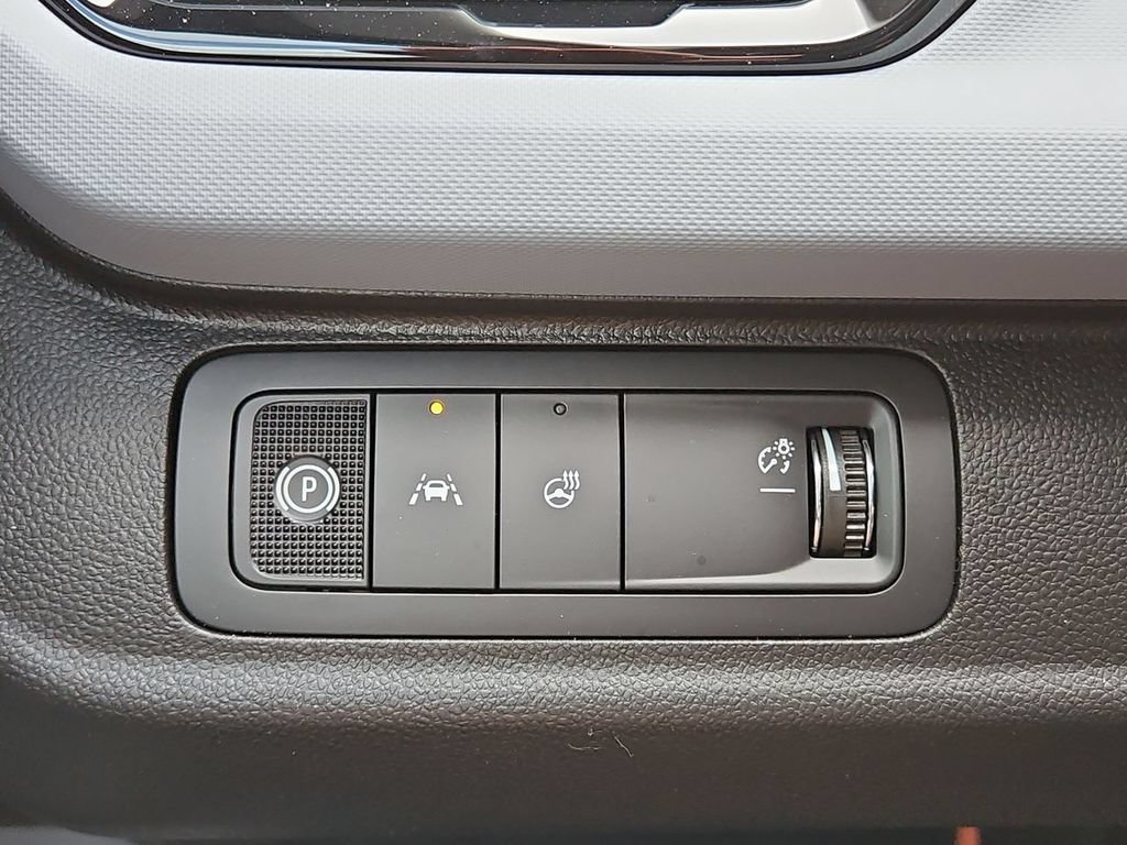 New 2027 Chevrolet Bolt LT w/ Comfort Package FWD image 9