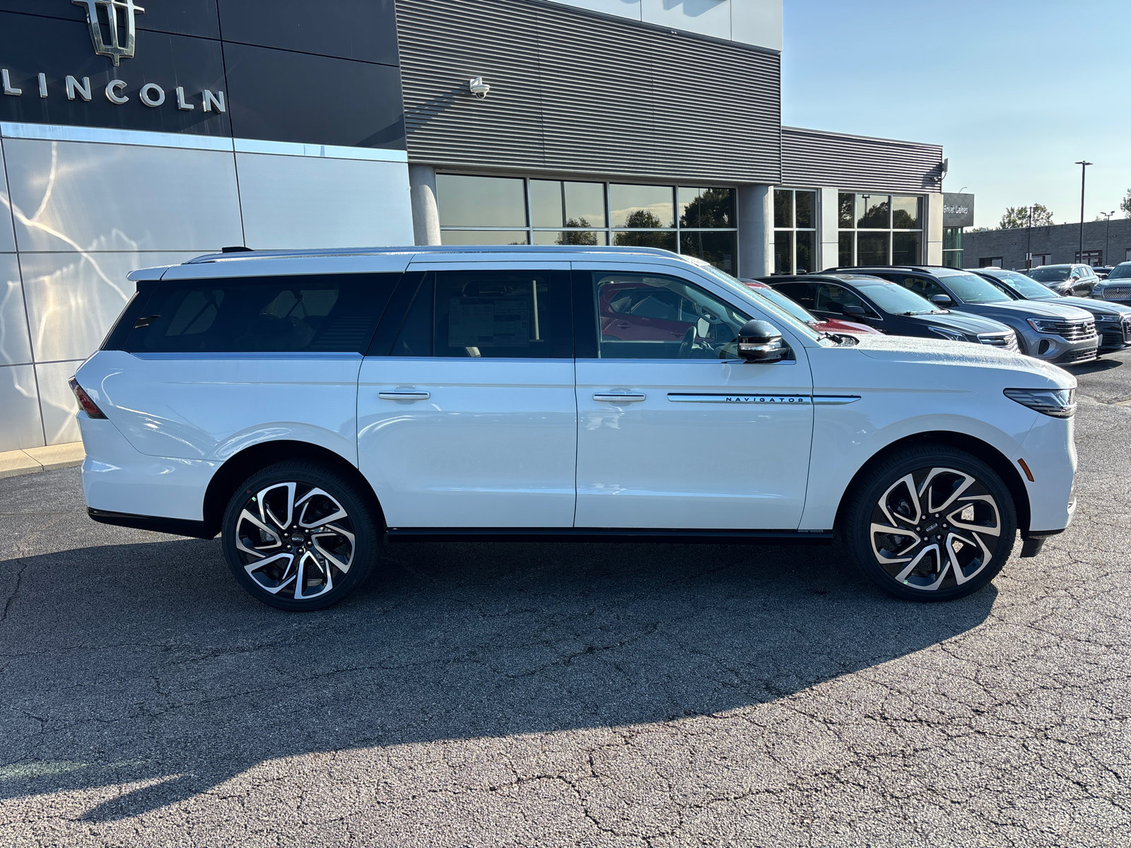 New 2027 Lincoln Navigator L Reserve AWD/4WD image 8