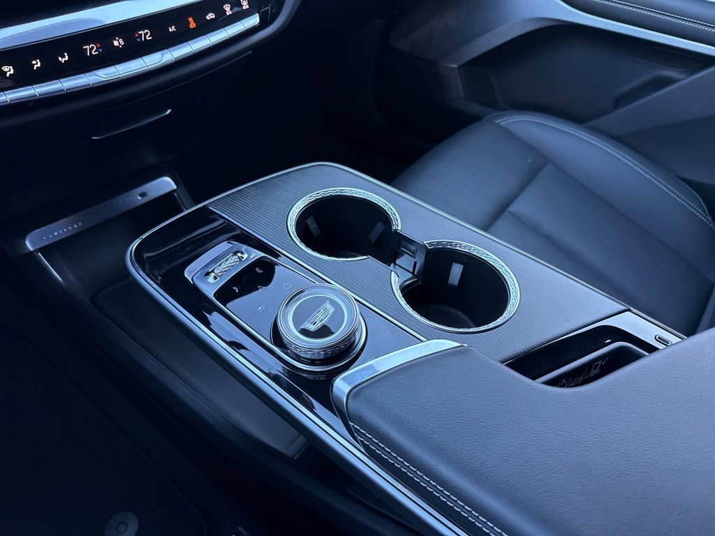 Used 2024 Cadillac Lyriq Luxury w/ LPO, Floor Liner Package image 20