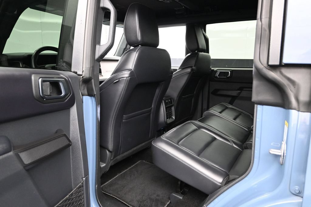 Used 2025 Ford Bronco Outer Banks AWD/4WD image 16