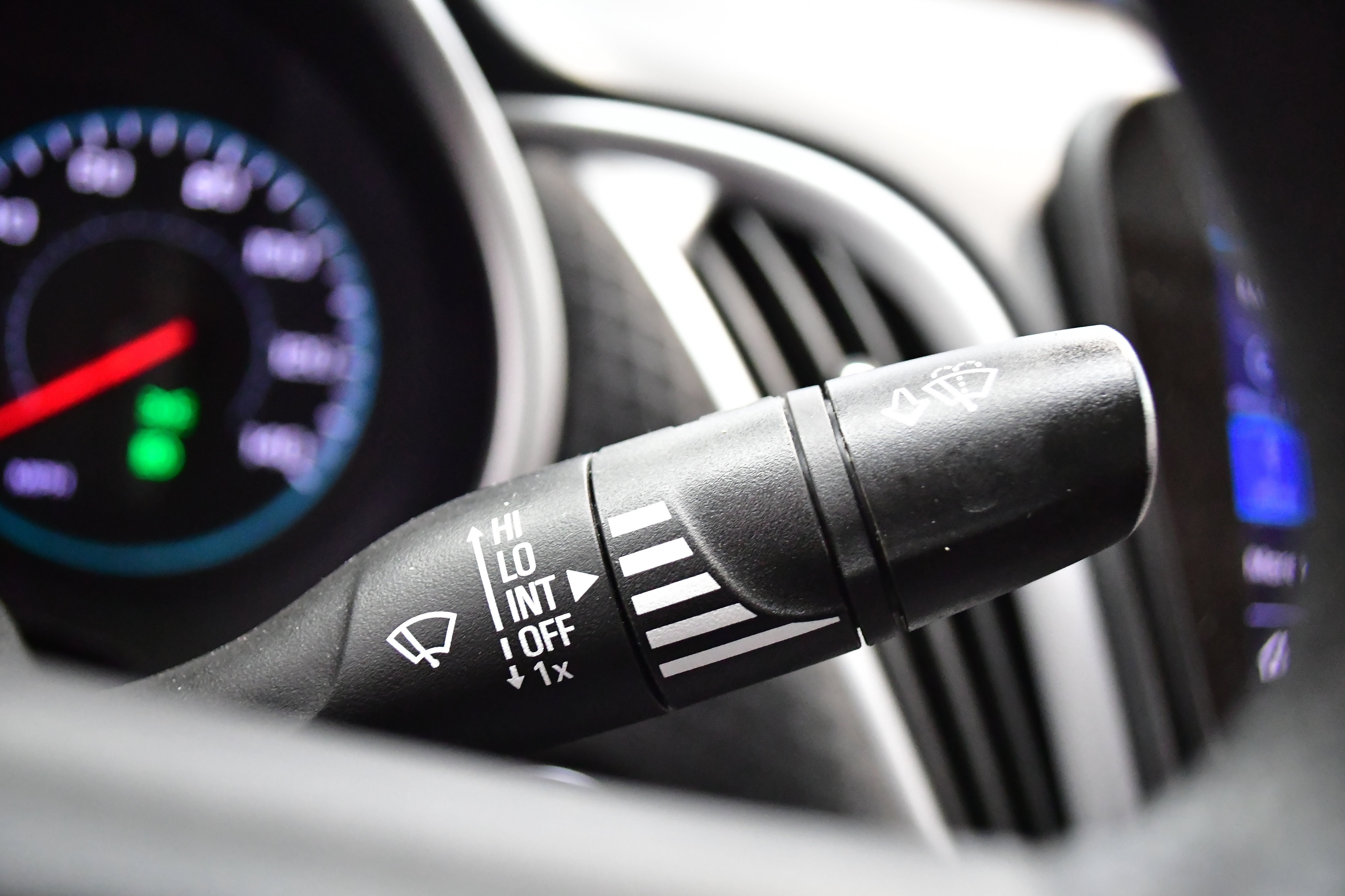 Used 2024 Chevrolet Malibu LT image 33