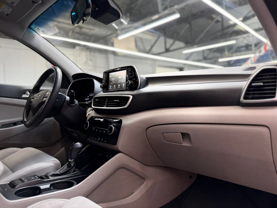 Used 2021 Hyundai Tucson Value FWD image 16