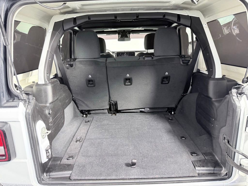Used 2024 Jeep Wrangler Willys image 28