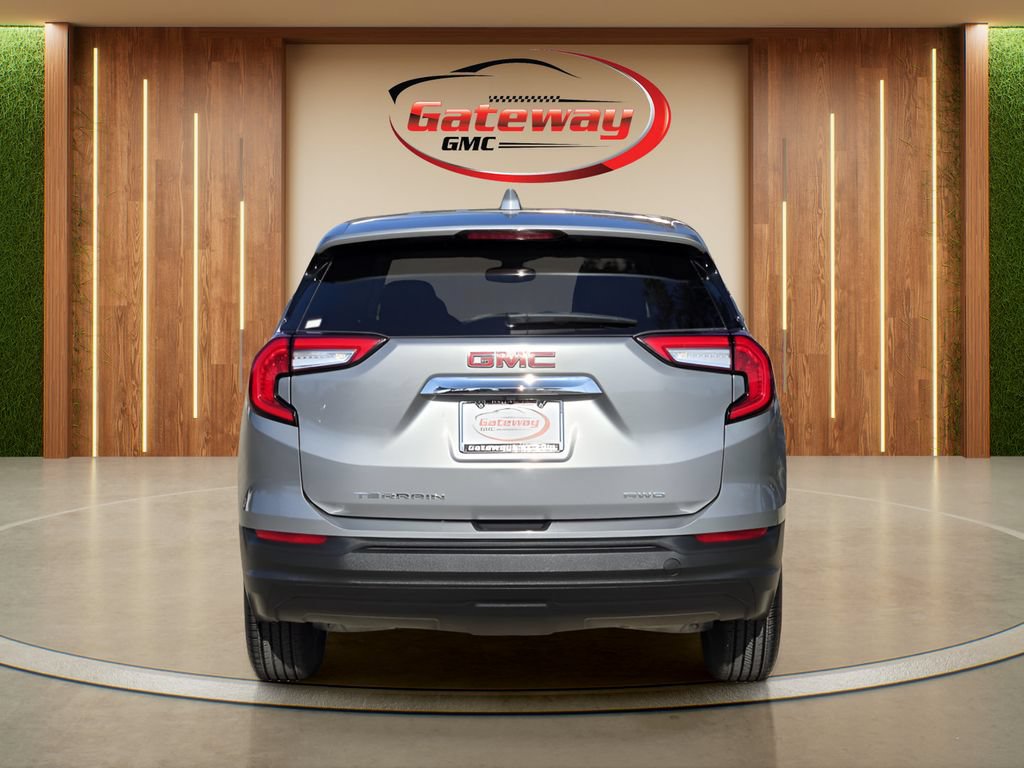 Used 2024 GMC Terrain SLE AWD/4WD image 6