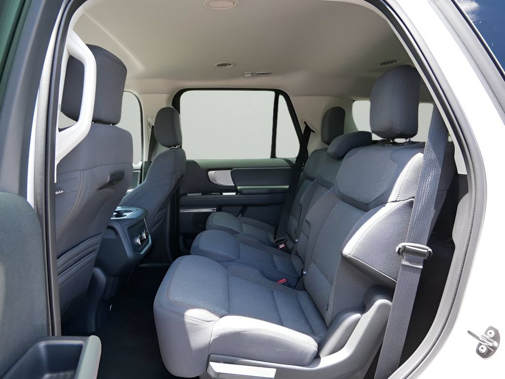 Used 2025 Ford Expedition Active AWD/4WD image 11