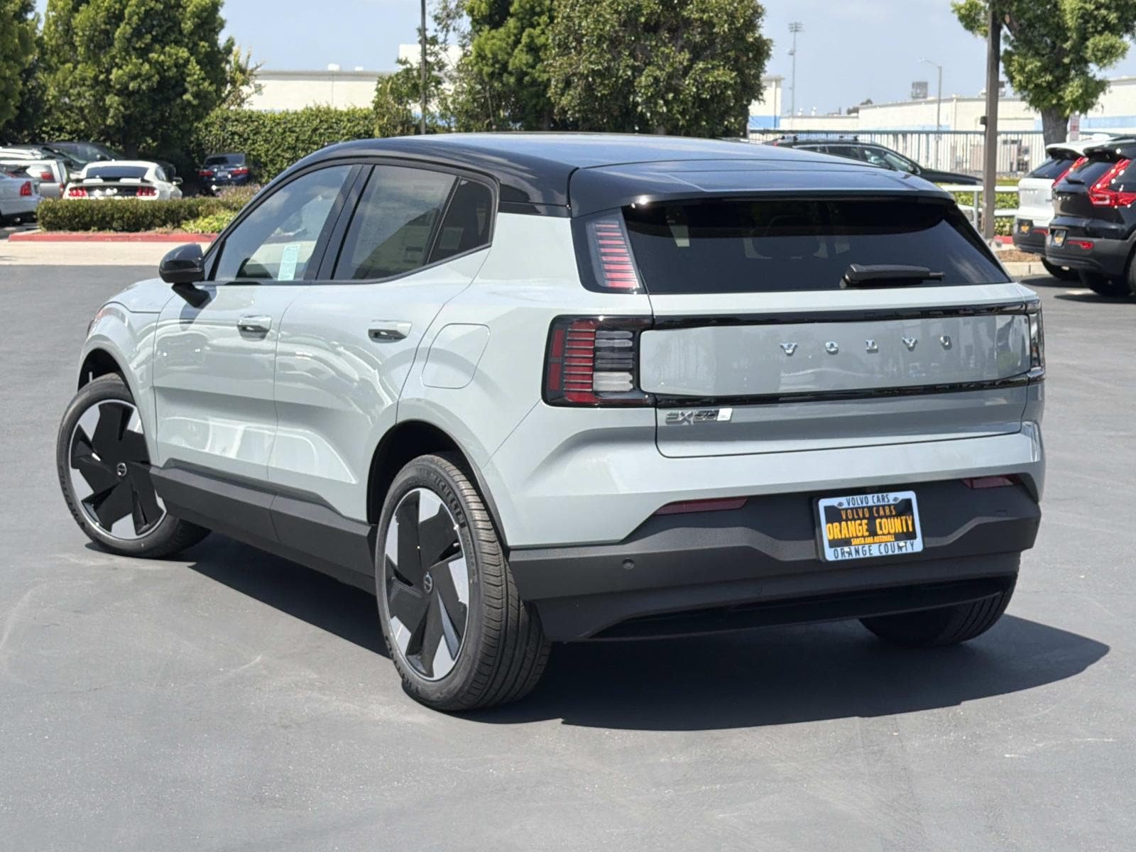 New 2026 Volvo EX30 Plus w/ Climate Package AWD/4WD image 5