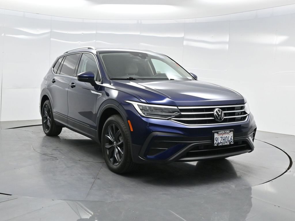 Used 2024 Volkswagen Tiguan SE image 60