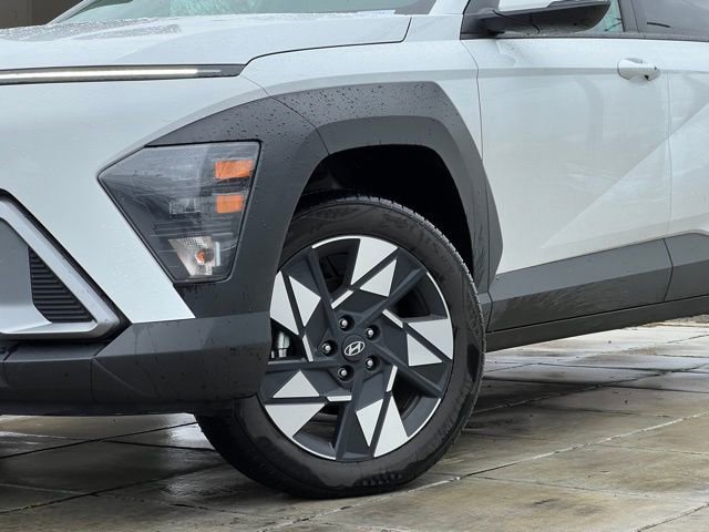 Certified 2025 Hyundai Kona SEL image 2