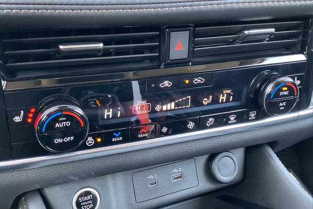 Used 2023 Nissan Rogue SL w/ SL Premium Package image 27