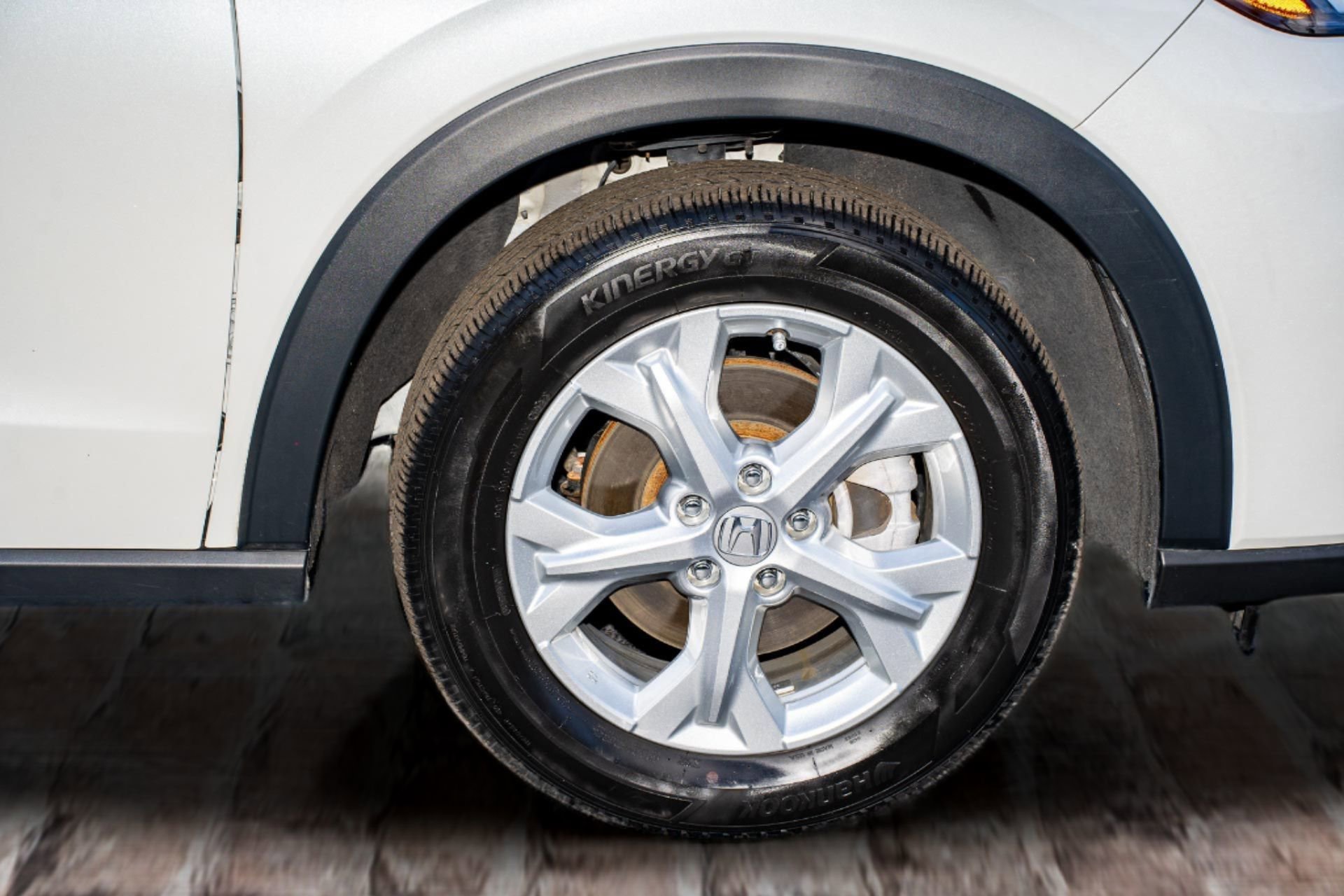 Used 2023 Honda HR-V LX image 39