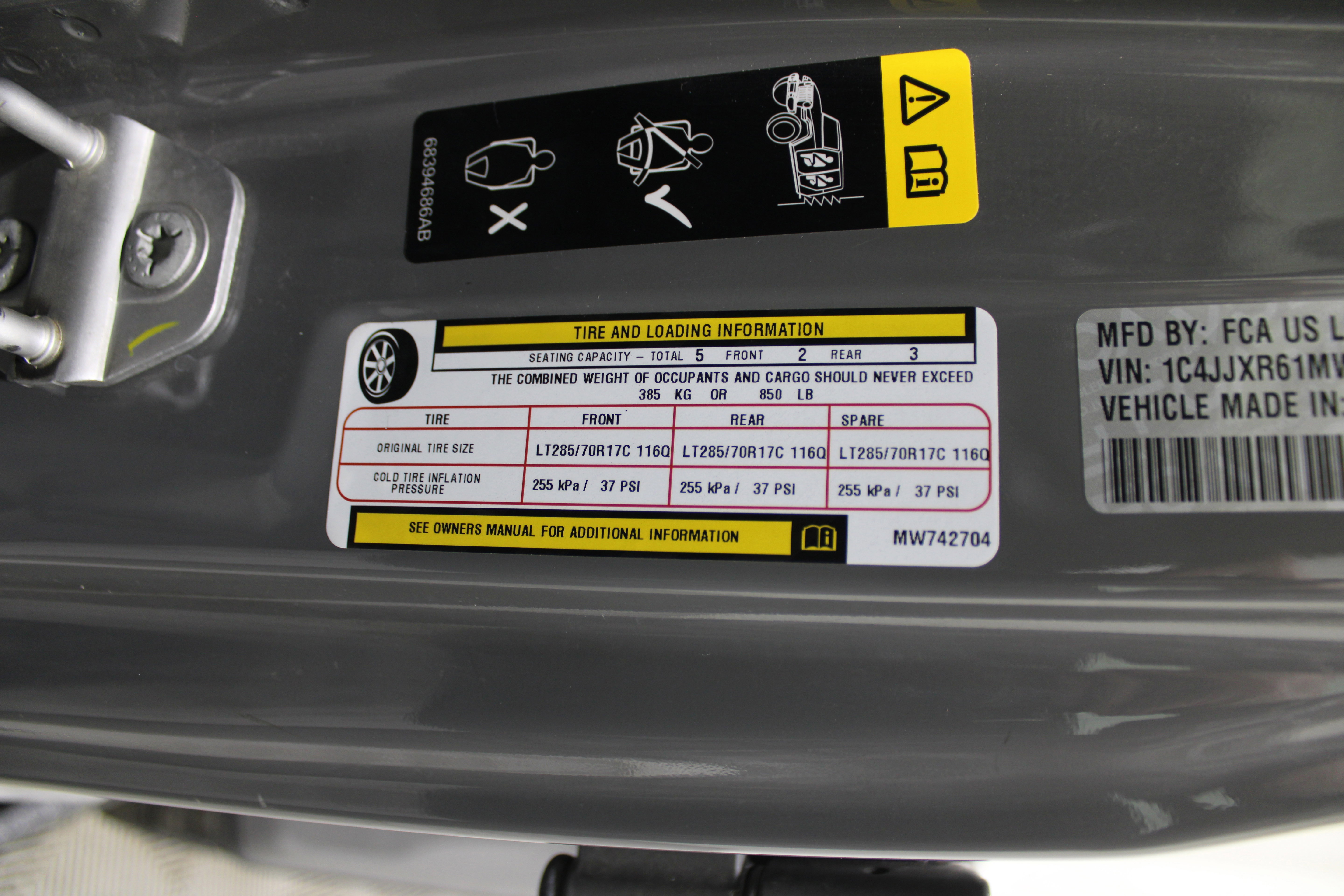 Used 2021 Jeep Wrangler Unlimited Rubicon 4xe image 39