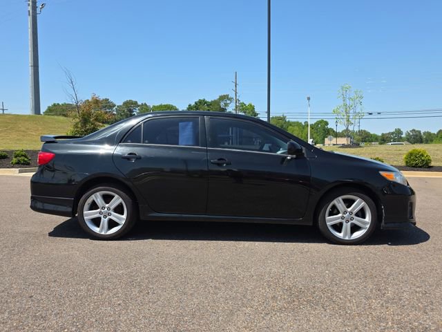 Used 2013 Toyota Corolla S w/ Premium Pkg image 2