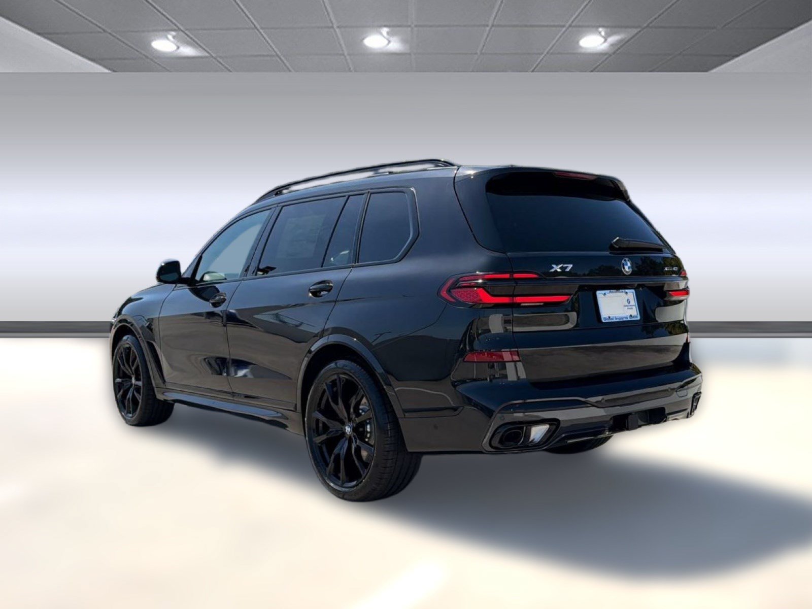 New 2027 BMW X7 xDrive40i w/ Executive Package AWD/4WD image 3