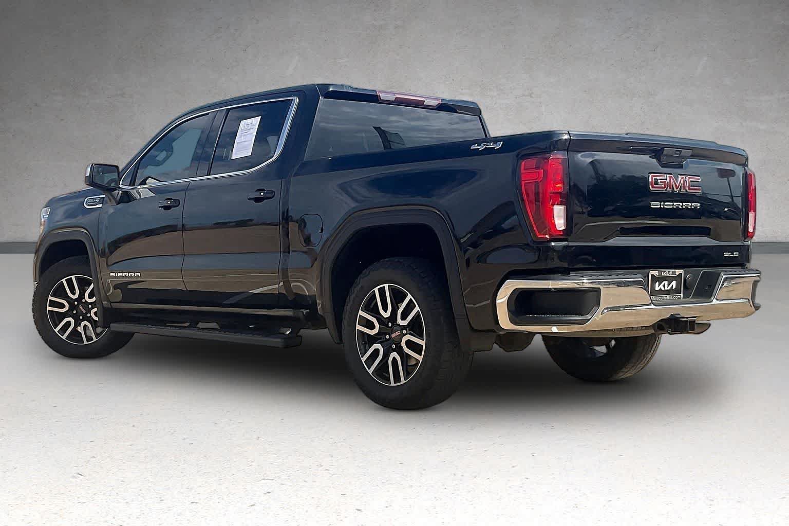 Used 2019 GMC Sierra 1500 SLE w/ SLE Value Package AWD/4WD image 4