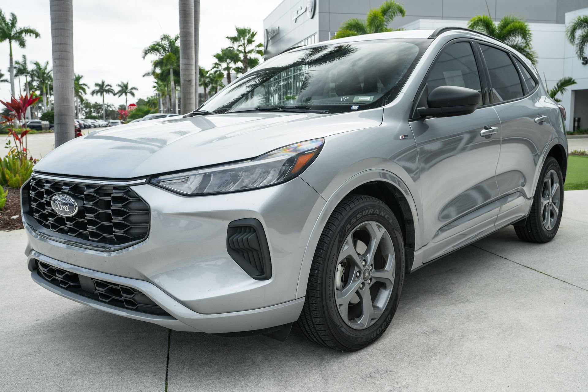 Used 2023 Ford Escape ST-Line image 5